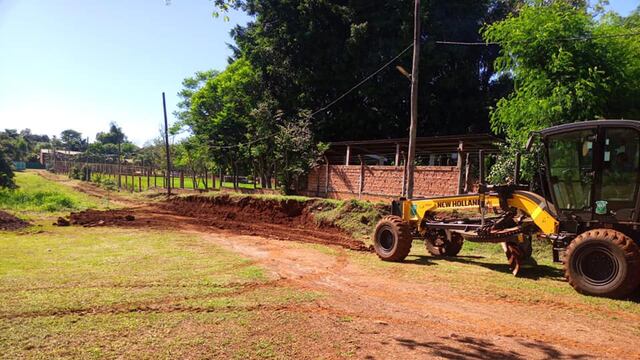 Se mantienen los trabajos para ampliar y mejorar el ingreso al Club de la Aguiaty en Puerto Iguazú.