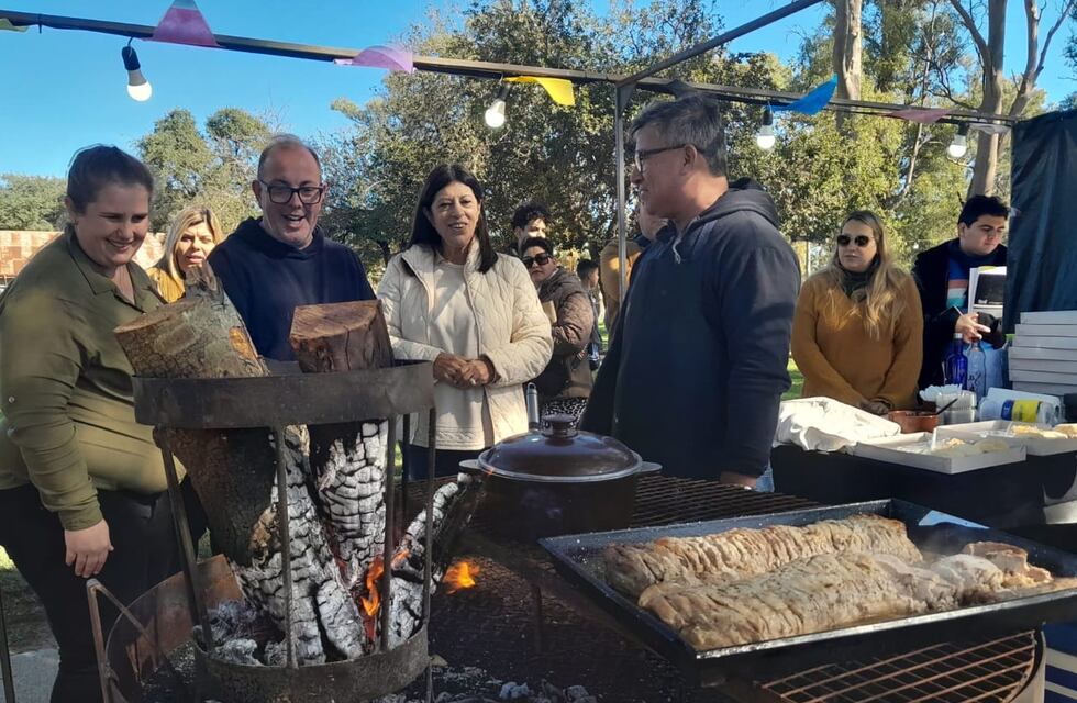 Ale Ambort y Clara García en Zenón Pereyra