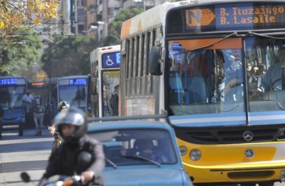 Transporte urbano: ya rige un nuevo paro de la UTA en reclamo de una deuda salarial