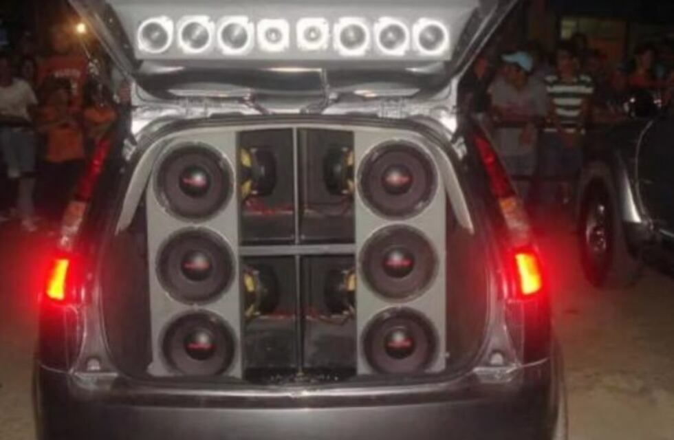 Posadas: iban a multarlo por música fuerte y se dio a la fuga