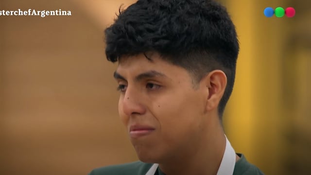 Antonio se quebró en MasterChef al escuchar el pedido de su familia.