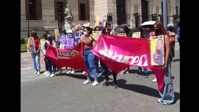 Marcha de la Multisectorial de Mujeres de Jujuy por el femicidio de la adolescente humahuaqueña Dafne Morena Soto.