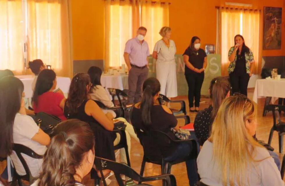Se desarrolló un taller sobre violencia de género en Colonia Wanda