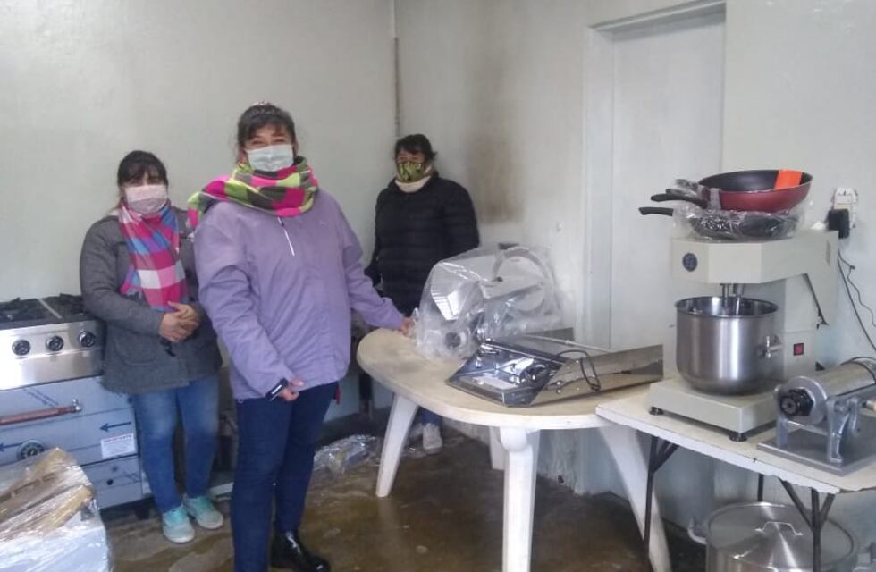 Entregan elementos del Programa Maquinarias, Herramientas y Materiales del Ministerio de Desarrollo Social