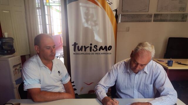 Convenio entre la Dirección de Turismo de Tres Arroyos y Corredores Viales S.A para la instalación de una Posta Turística