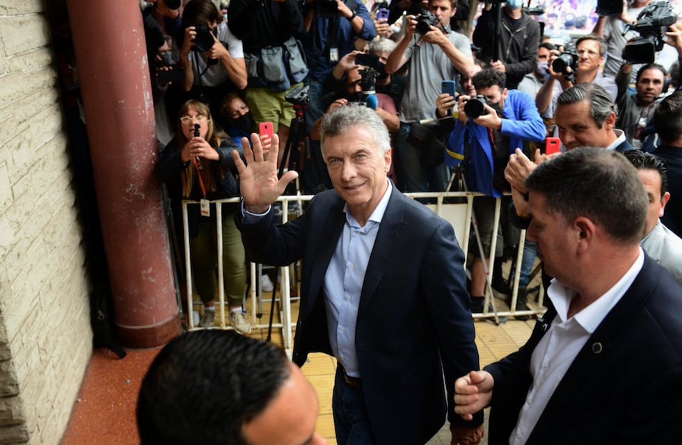 Mauricio Macri en Dolores: entregó un escrito y no respondió preguntas por la causa del ARA San Juan