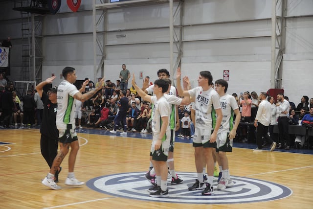 Atenas enfrentó a San Lorenzo, en Buenos Aires, por el quinto partido de la serie permanencia de la Liga Nacional de Básquet. (Federico López Claro)