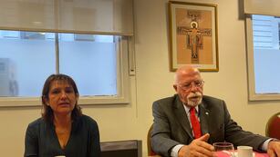 Silvia Bulla, presidenta de ACDE, y Hugo Krajnc, presidente del 26° Encuentro Anual ACDE. Foto: Corresponsalía.