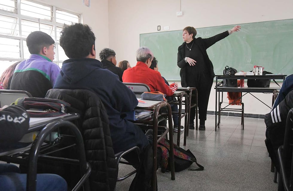 Inscripciones abierta para estudios secundarios a través del plan FINES