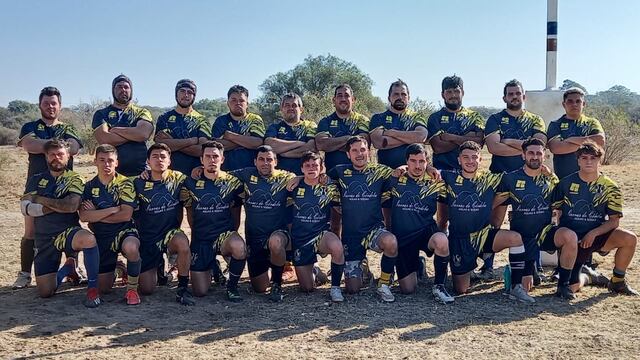 Plantel superior. Entrenadores: Tony Martínez y Fernando Farías.