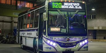 La línea 620 continuará de paro este martes.