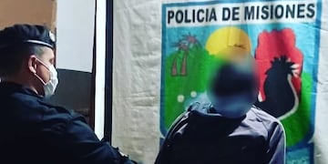 Montecarlo: ingresó a un local y fue detenido consumiendo bebidas alcohólicas.