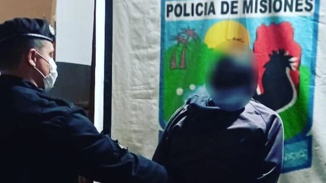Montecarlo: ingresó a un local y fue detenido consumiendo bebidas alcohólicas.