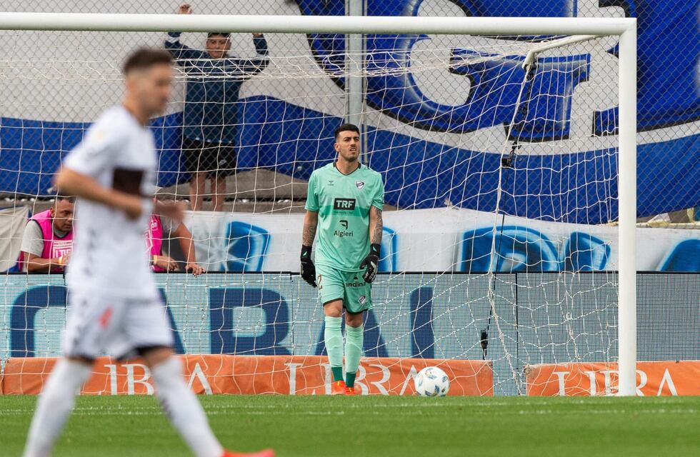 El arquero cordobés que es finalista de Copa de la Liga, con récord de penales