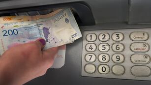 Un reconocido banco se va de Argentina: qué pasará con los clientes. Foto: Orlando Pelichotti