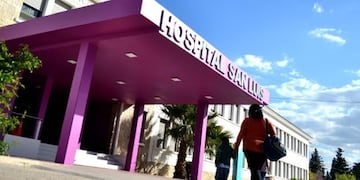 La menor estaba internada en el Hospital San Luis.