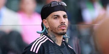 Rauw Alejandro canceló su show en Londres pero ofreció un sorprendente plan improvisado junto a sus fans