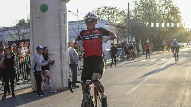 Matías Contreras, el joven de 19 años que se adueñó del Criterium en La Paz.