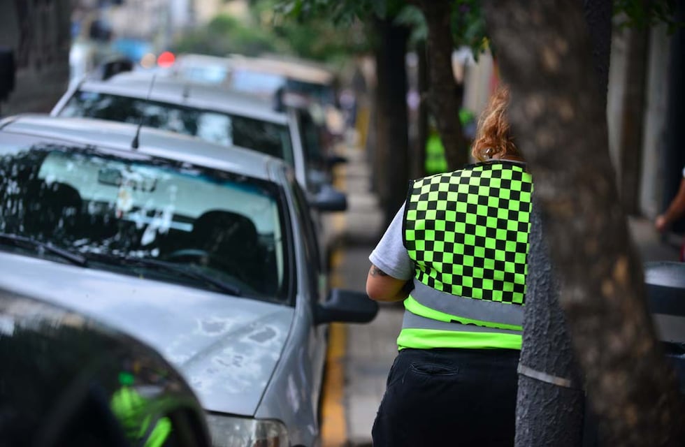 Siniestro vial en Córdoba: atropelló a una inspectora de tránsito y se fugó