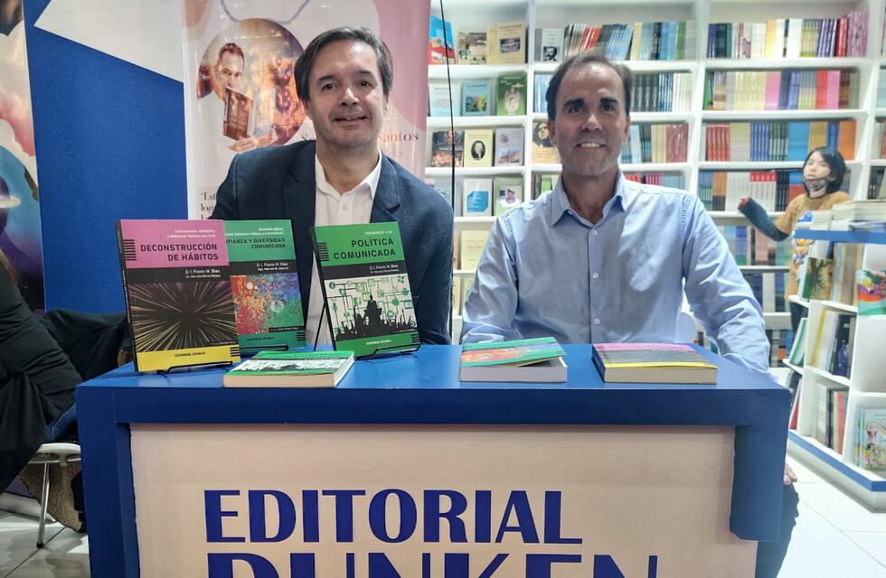 Diez y Peláez promocionan su libro sobre la Comunicación pos-pandemia