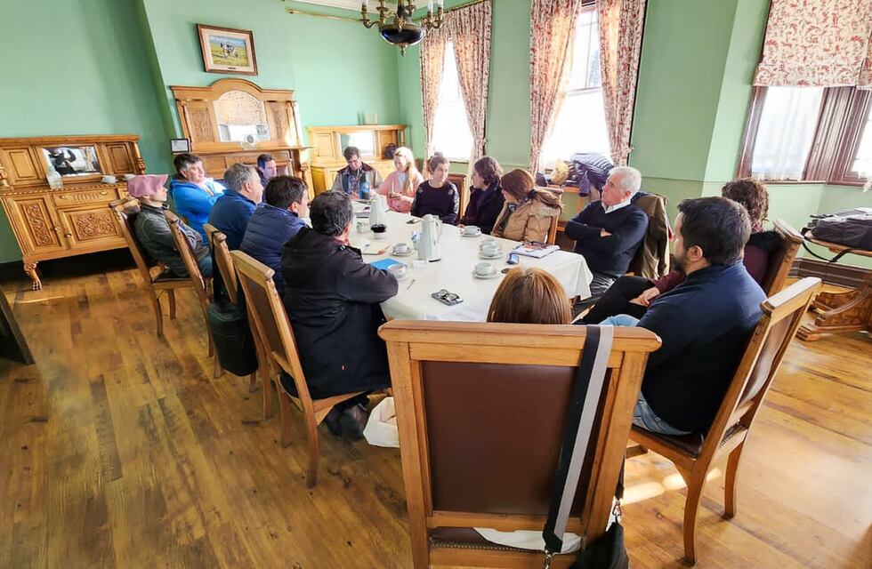 La provincia fortalece acciones para el sector de ganado y carnes