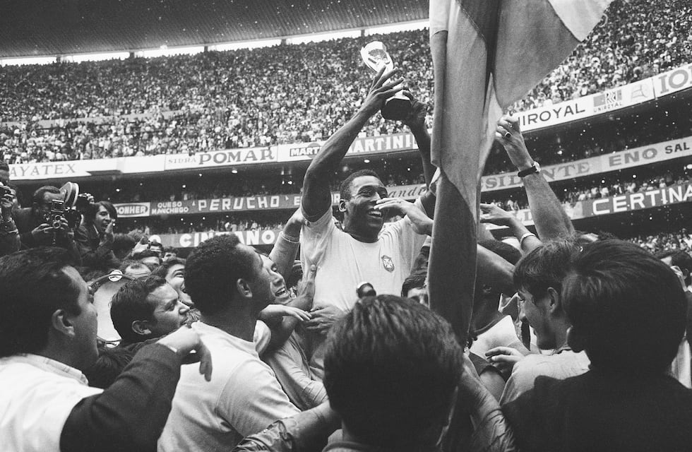 Mundial de Qatar 2022: encontraron una histórica pieza del trofeo Jules Rimet después de 60 años
