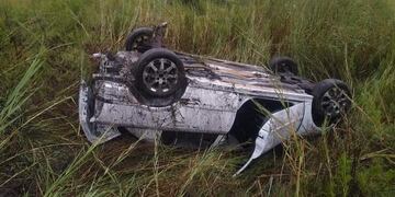 El accidente se produjo en la ruta 188 en General Alvear. Gentileza Fm Viñas