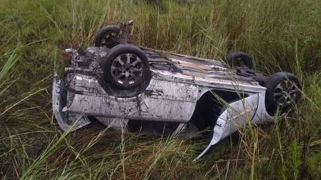 El accidente se produjo en la ruta 188 en General Alvear. Gentileza Fm Viñas