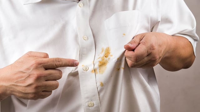 Quitar manchas de aceite, todo un desafío