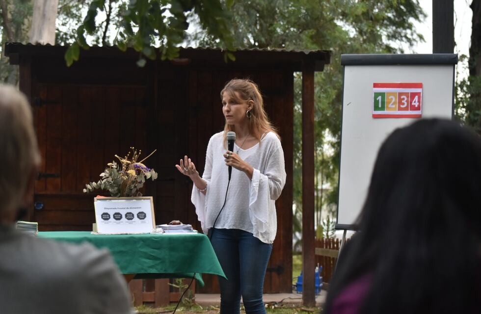 Gran interés por el taller de alimentación saludable