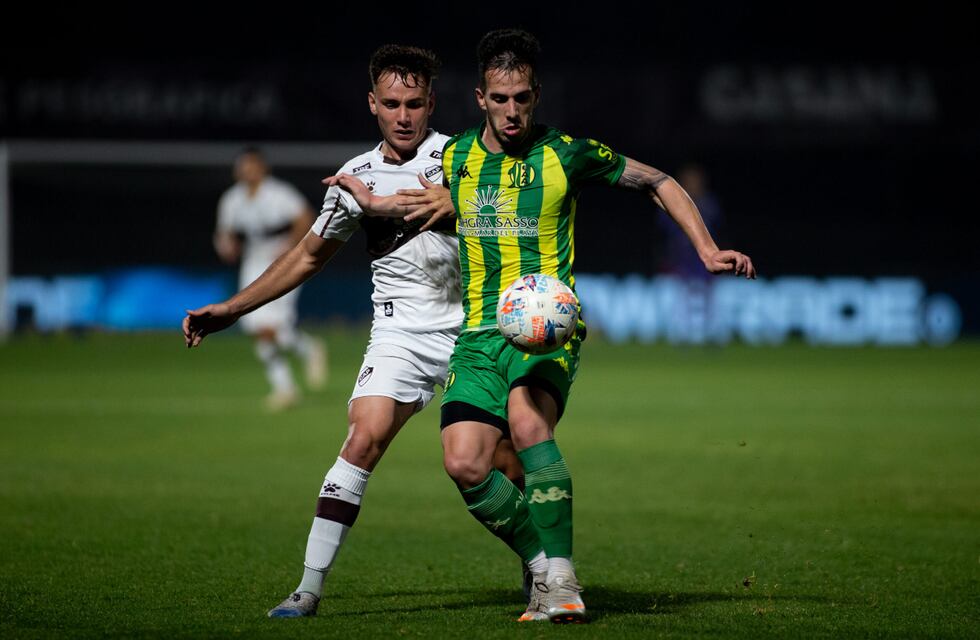 Augusto Schott fue titular en el debut de Platense como local en la Liga Profesional