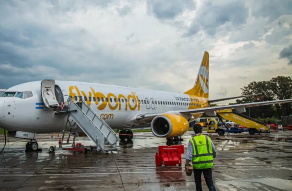 Flybondi rompió el silencio sobre la cancelación de 71 vuelos entre Navidad y Año Nuevo
