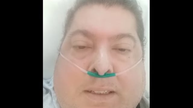 Javier Díaz, el bombero que denunció mala atención en el Hospital "Ramón Carrillo"
