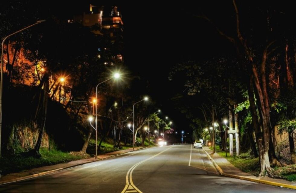 Posadas: el municipio trabaja en la mejoran el alumbrado público en barrios y avenidas