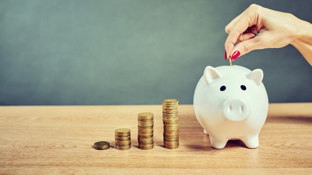 Ahorrar en tiempos de crisis: qué conviene.