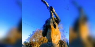 Dañaron el Monumento a la Guitarra