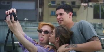 Ángela Torres, Ignacio "Ecko" Spallatti y Tomás Wicz en "Días de gallos"