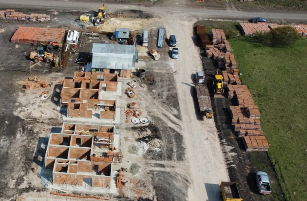 Entre Ríos construye más de 200 nuevas viviendas en cinco localidades de la provincia