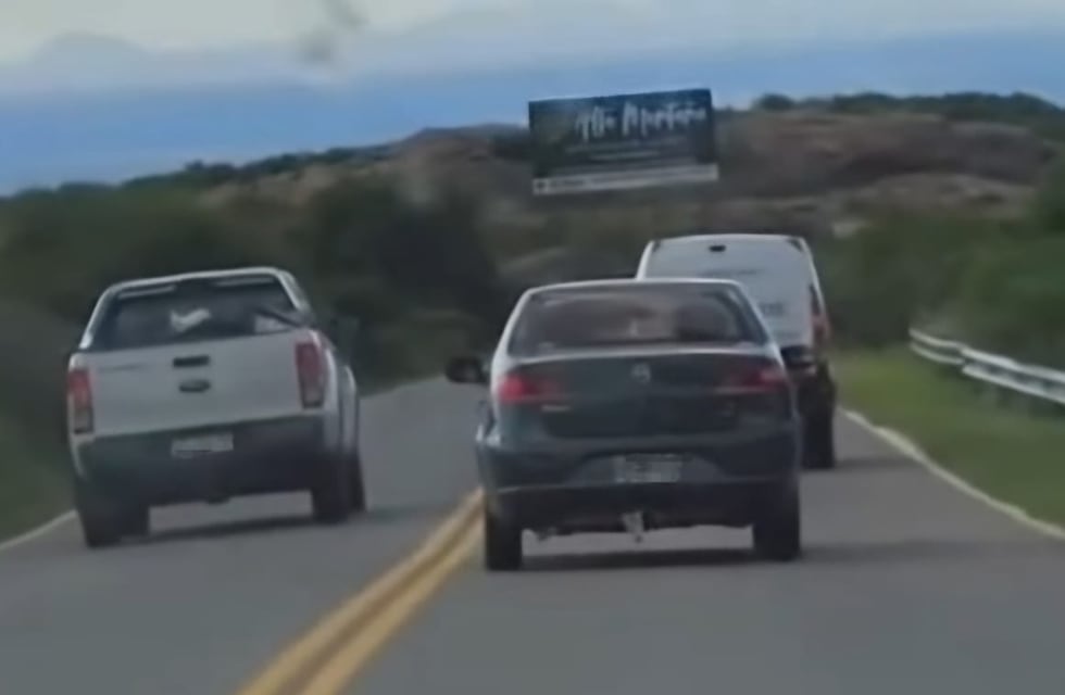 Desastre en Córdoba: pasó en doble línea, alcoholizado y sin carnet de conducir