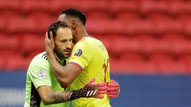 David Ospina bancó a Dibu Martínez luego de los penales entre Argentina y Colombia.