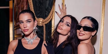 Dua Lipa, Alexa Demie y Emily Ratajkowski