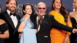 Dónde ver “Emilia Pérez”, la escandalosa película en la que actúa Selena Gómez que brilló en los Globos de Oro.