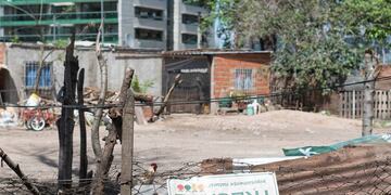 Los terrenos donde se ubica el asentamiento están en disputa judicial.