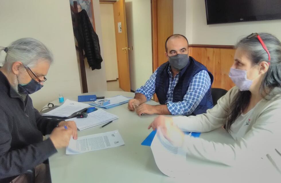 El Gobierno provincial y la UNTDF suscribieron un Convenio Marco