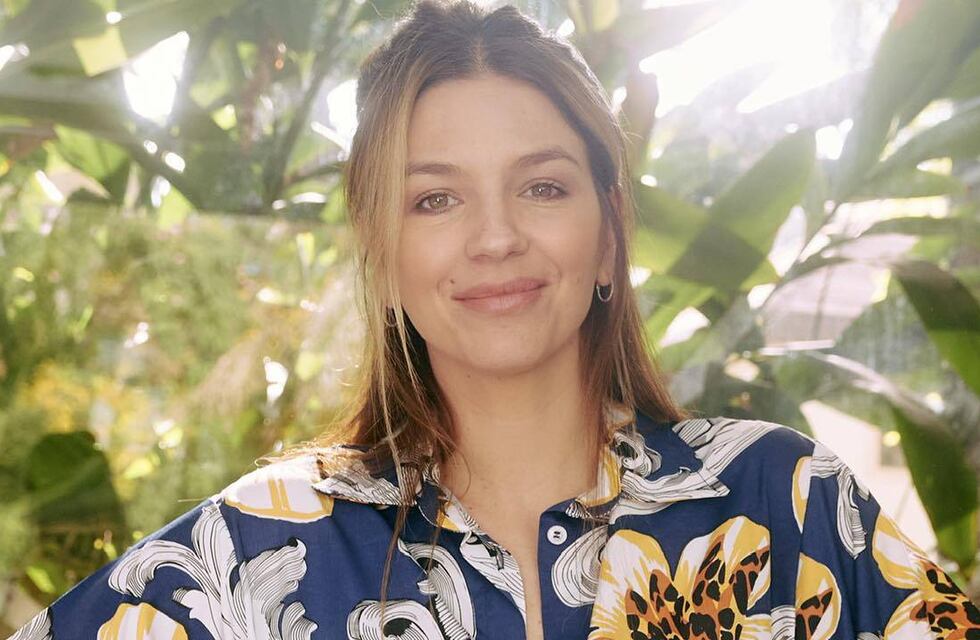 Marcela Kloosterboer sorprendió con un look denim al lucir un vestido de jean