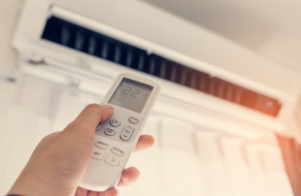 ¿A qué temperatura poner el aire en invierno para gastar menos luz?