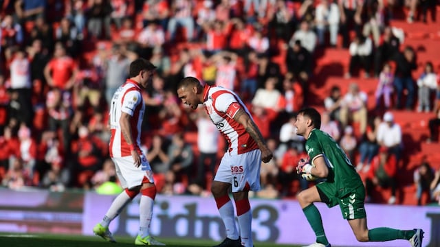 Fernando Alarcón fue expulsado en el Instituto-Unión y se pierde la visita a San Lorenzo (Ramiro Pereyra / La Voz)