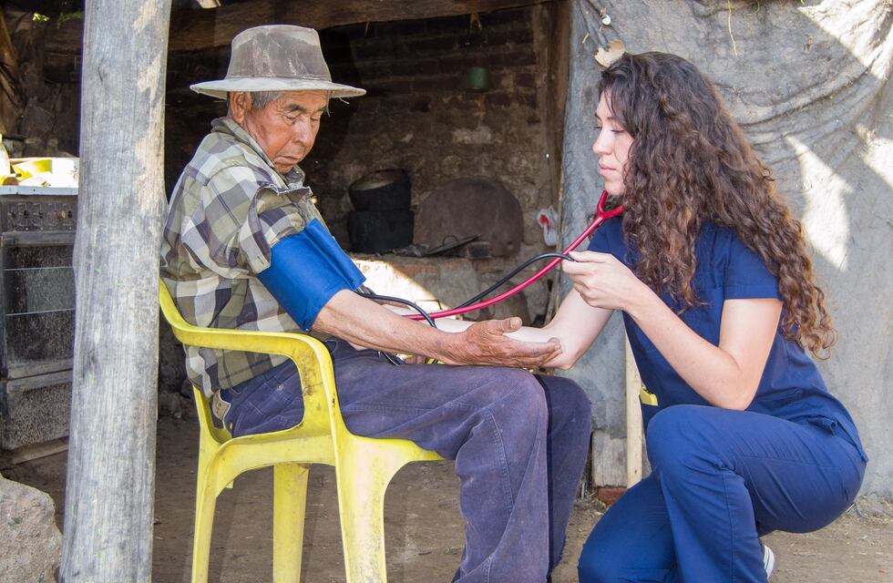Acciones sanitarias en comunidades serranas de Santa María