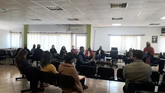 Mesa de trabajo para tratar temas de maltrato hacia niños, niñas y adolescentes en San Pedro