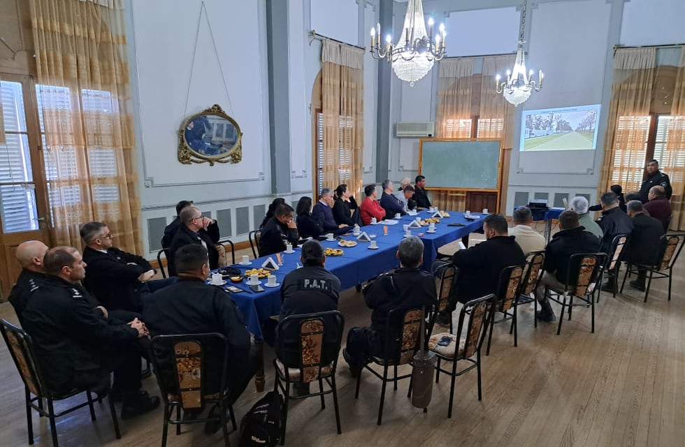 Comando Unificado para preparar el operativo de seguridad para la Carrera de TC en Rafaela